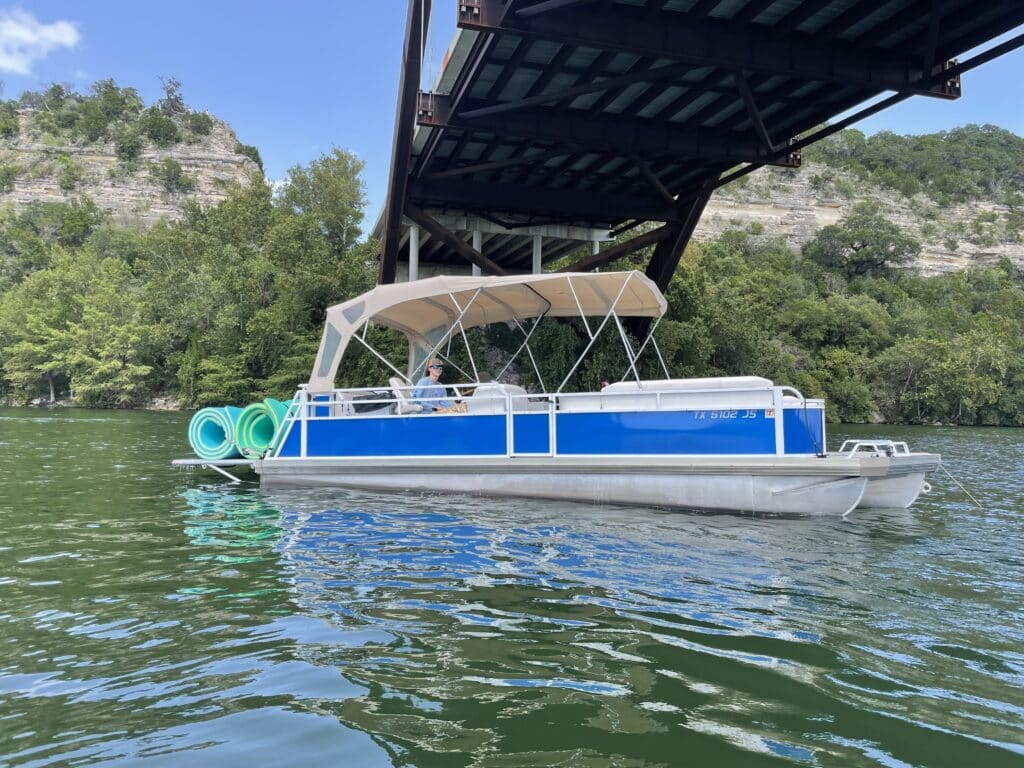 Austin Pontoon Boat Rental - Big Tex Boat Rentals
