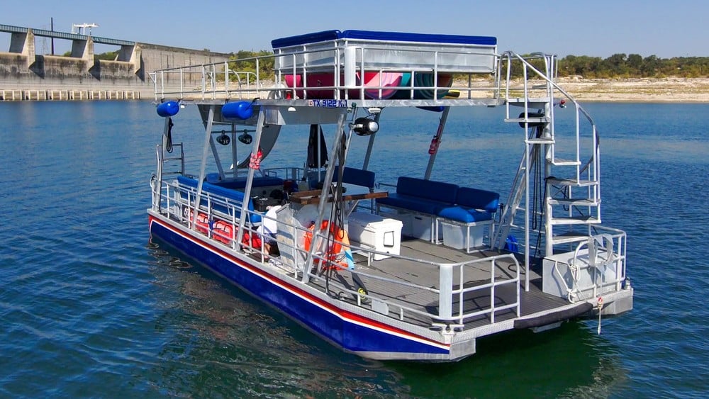 Pontoon Boats - BigTex Boat Rentals