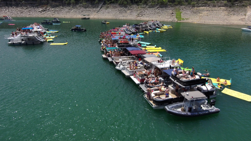 Lake Austin boat rental