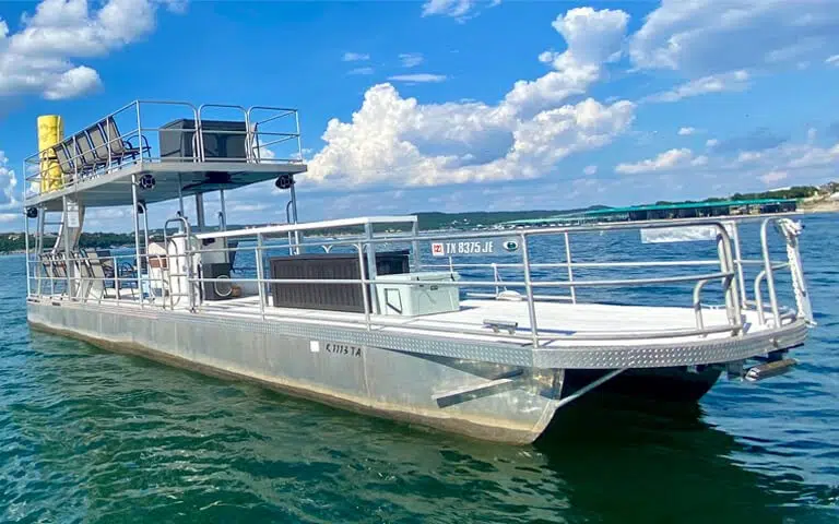 HOW TO ENJOY A LUXURY BOAT RENTAL WITHOUT OWNING A BOAT